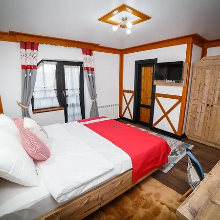 Hotel Colt De Austria 4*
